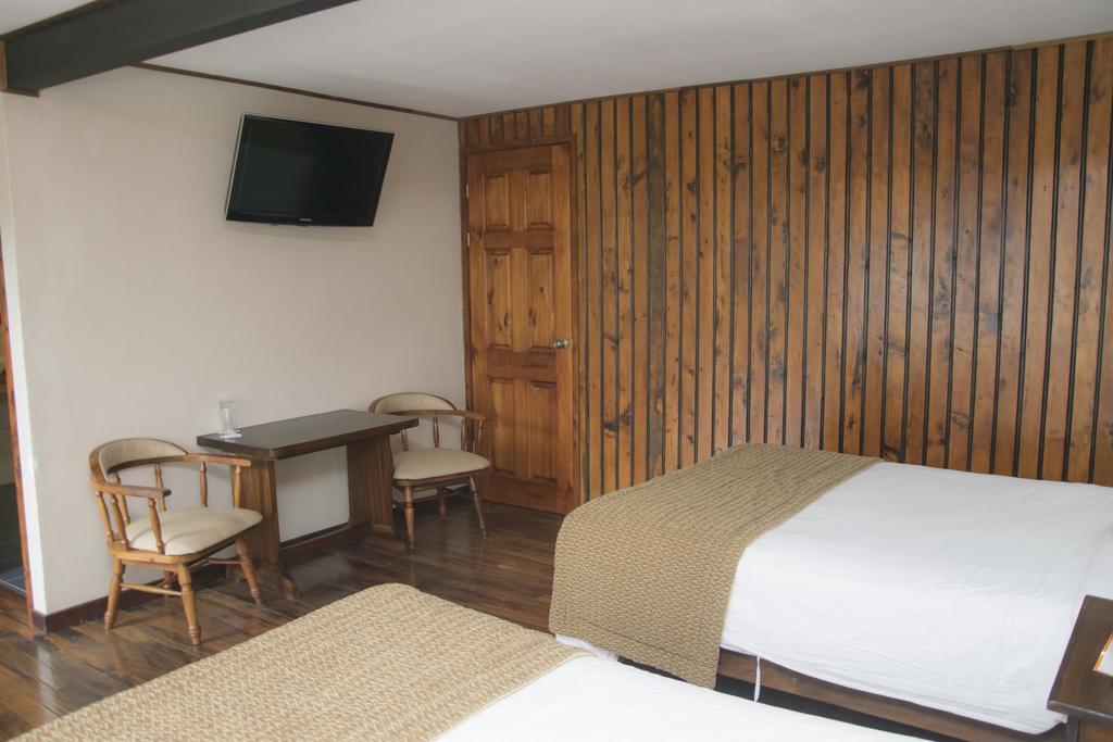 Hotel Chalet Tirol 埃雷迪亚 客房 照片